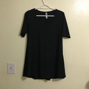 LuLaRoe Noir Perfect Tee